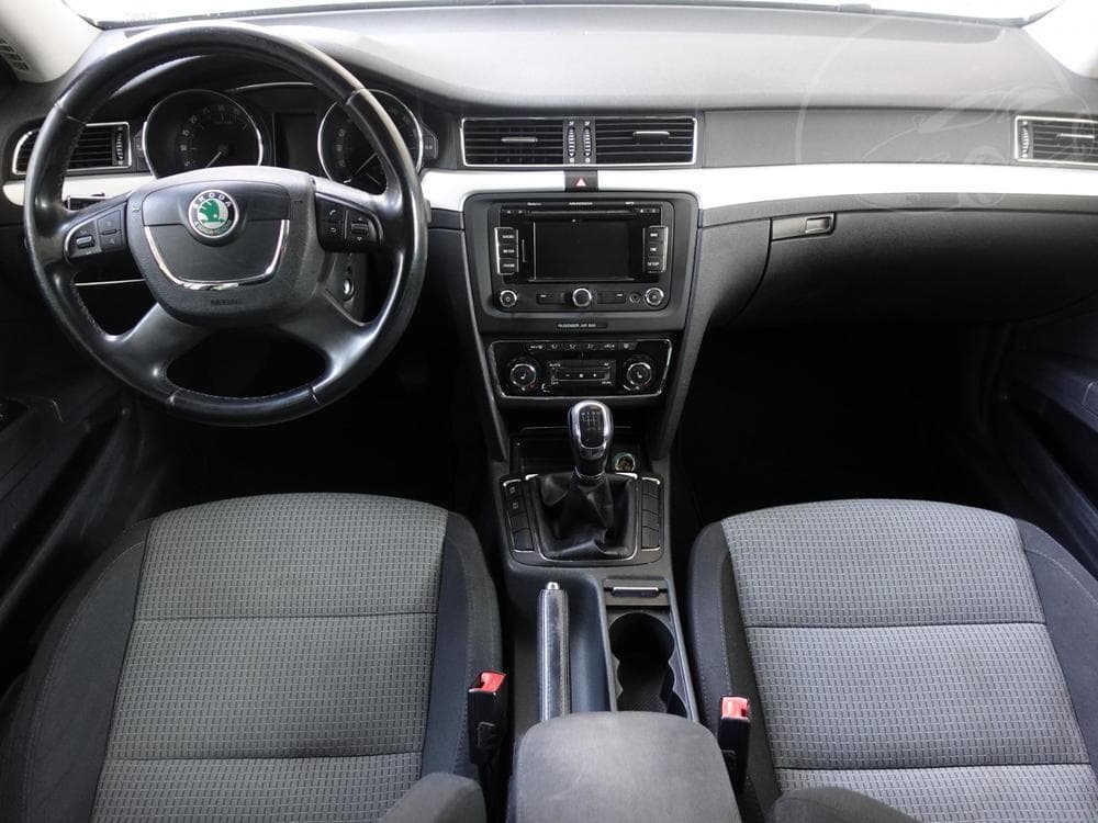 2012 Škoda SUPERB - 15