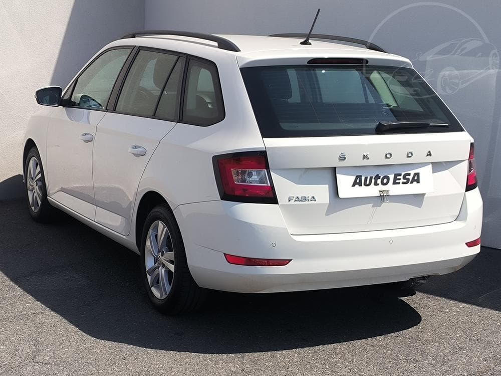 2021 Škoda FABIA - 11