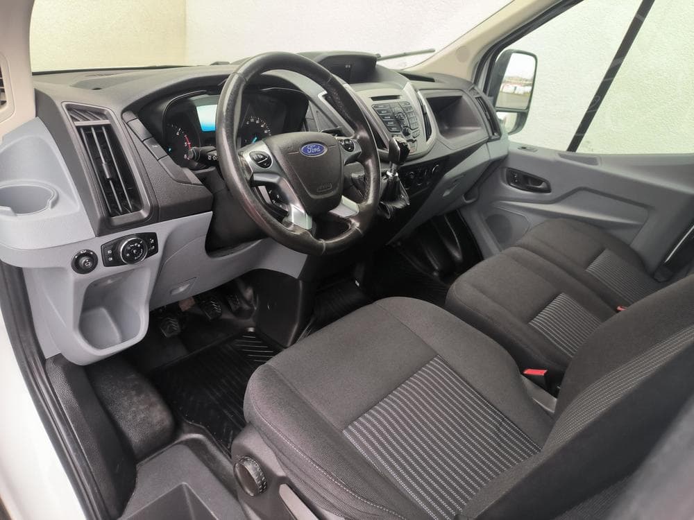 2017 Ford Transit - 11