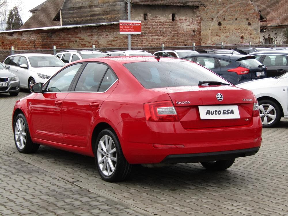 2015 Škoda OCTAVIA - 11