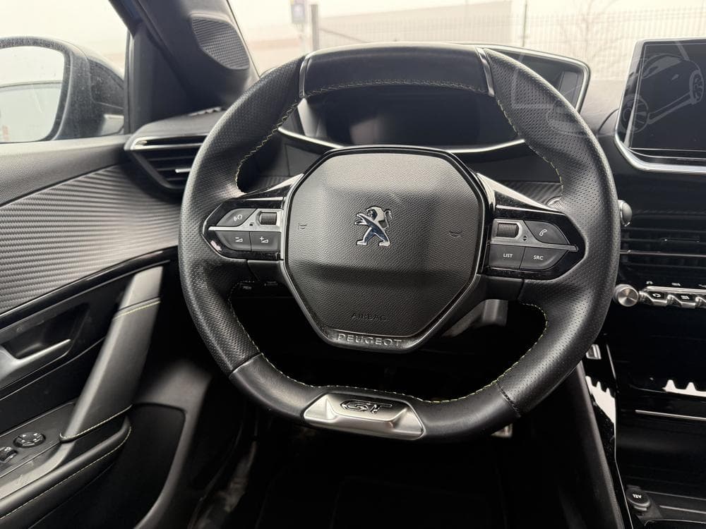 2020 Peugeot 208 - 14