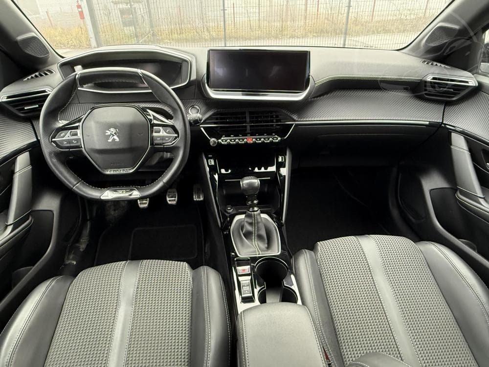2020 Peugeot 208 - 8