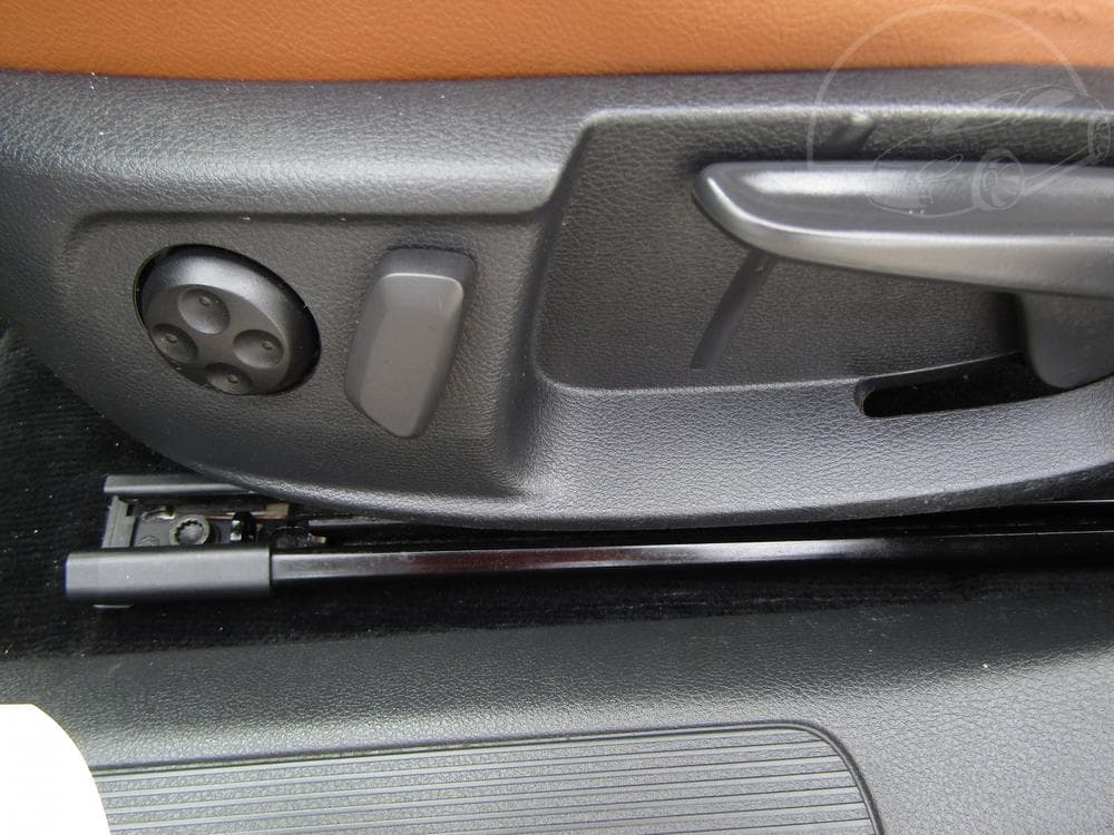2009 Volkswagen PASSAT - 11