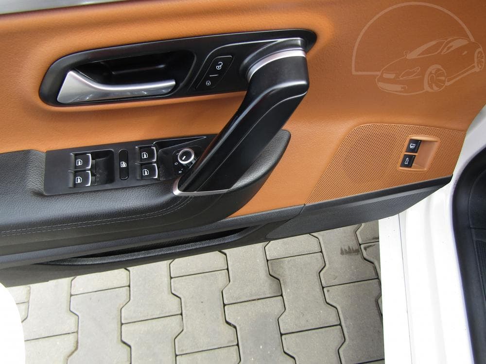 2009 Volkswagen PASSAT - 12