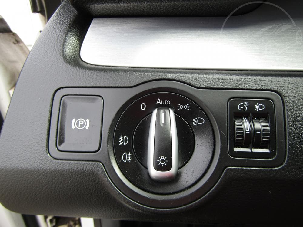 2009 Volkswagen PASSAT - 13