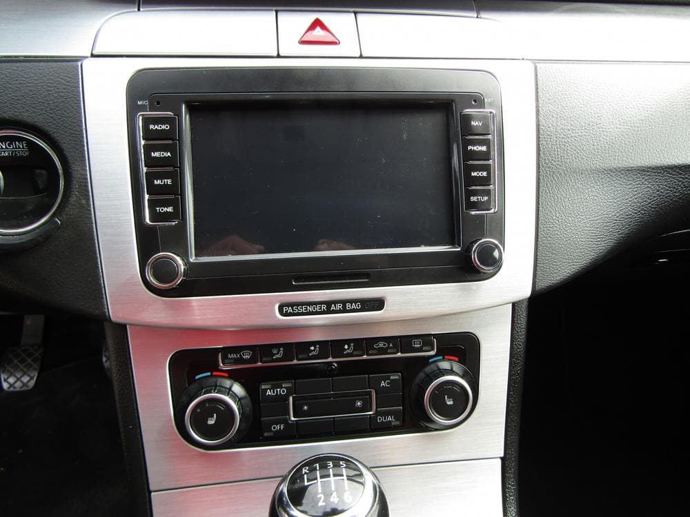 2009 Volkswagen PASSAT - 16