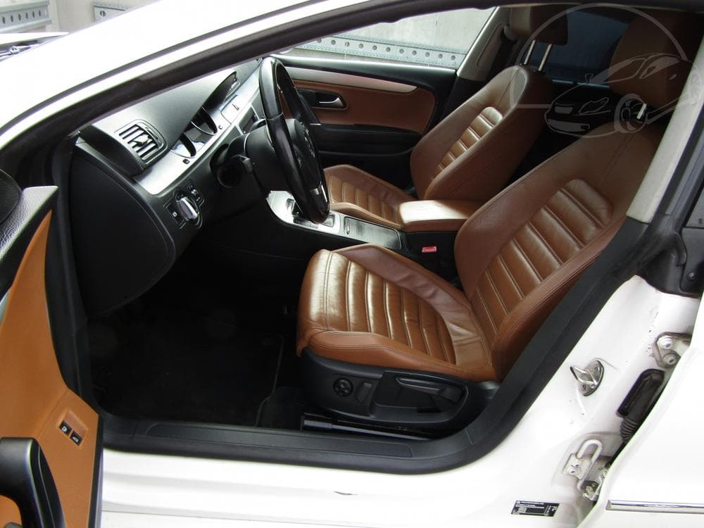 2009 Volkswagen PASSAT - 9