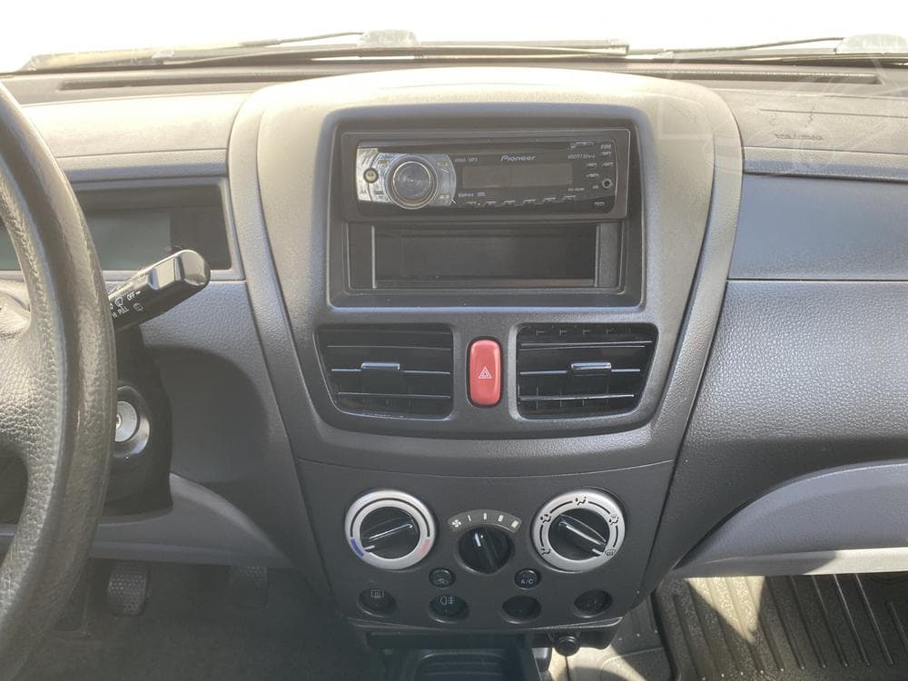 2002 Suzuki LIANA - 23