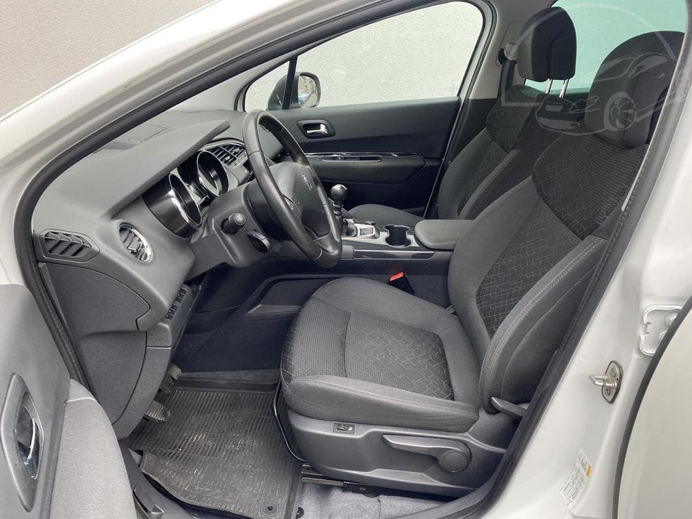 2016 Peugeot 3008 - 17