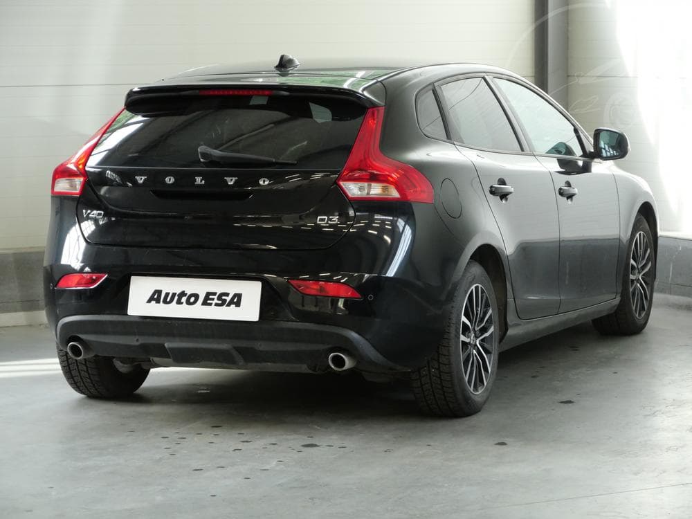 2018 Volvo V40 - 4