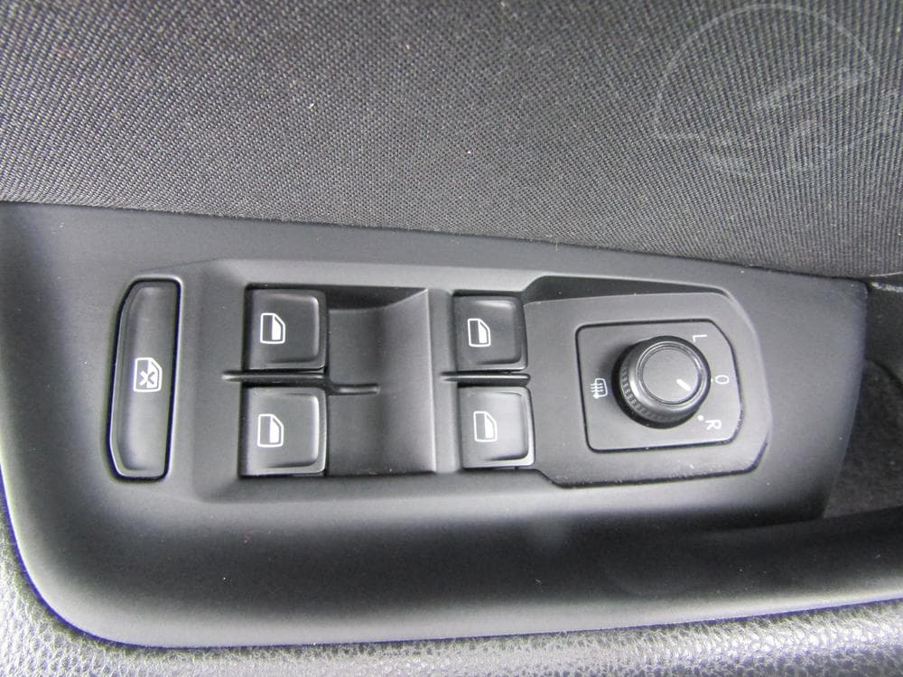 2015 Volkswagen PASSAT - 12