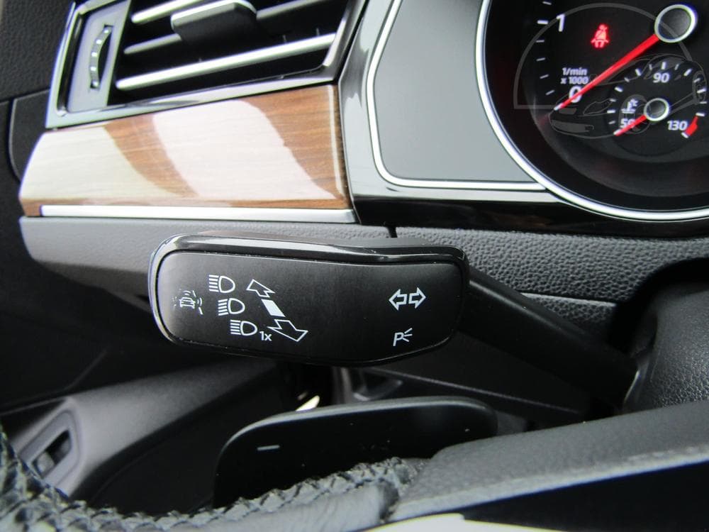 2015 Volkswagen PASSAT - 16