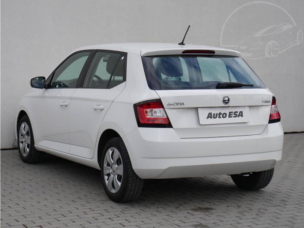 2015 Škoda FABIA - 11