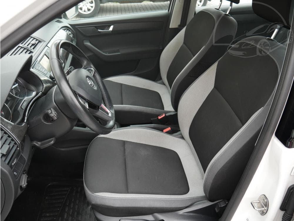 2015 Škoda FABIA - 17