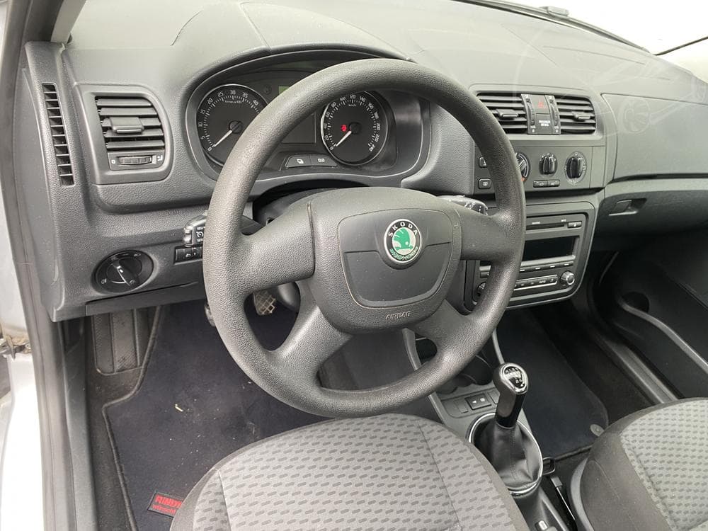 2011 Škoda FABIA - 12