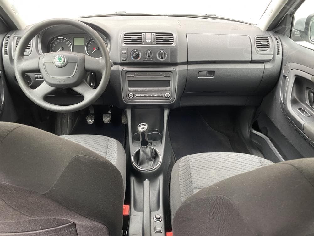 2011 Škoda FABIA - 8