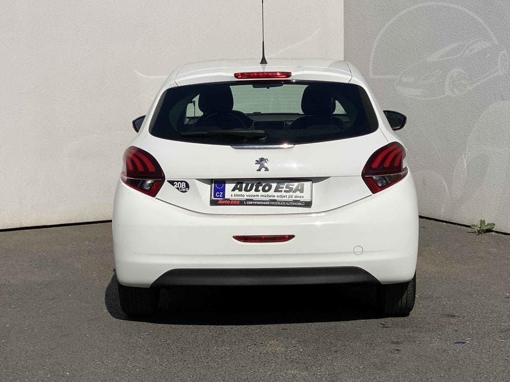 2017 Peugeot 208 - 5