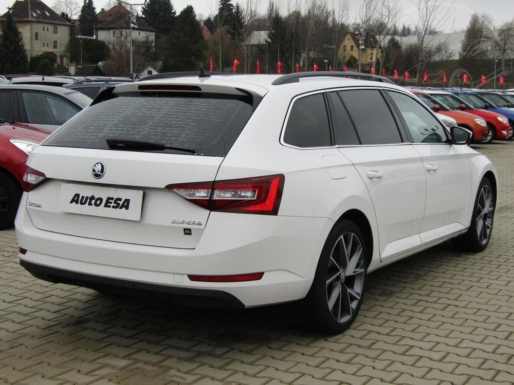 2018 Škoda SUPERB - 6