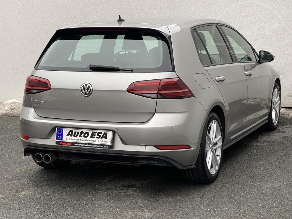 2017 Volkswagen Golf - 4