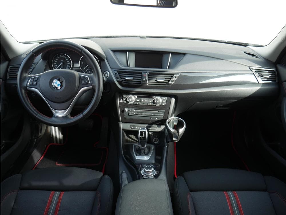 2012 BMW X1 - 8