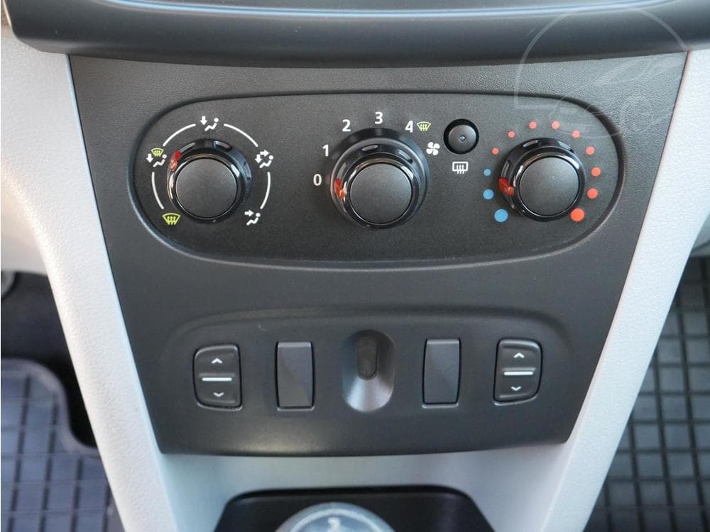 2013 Dacia SANDERO - 49