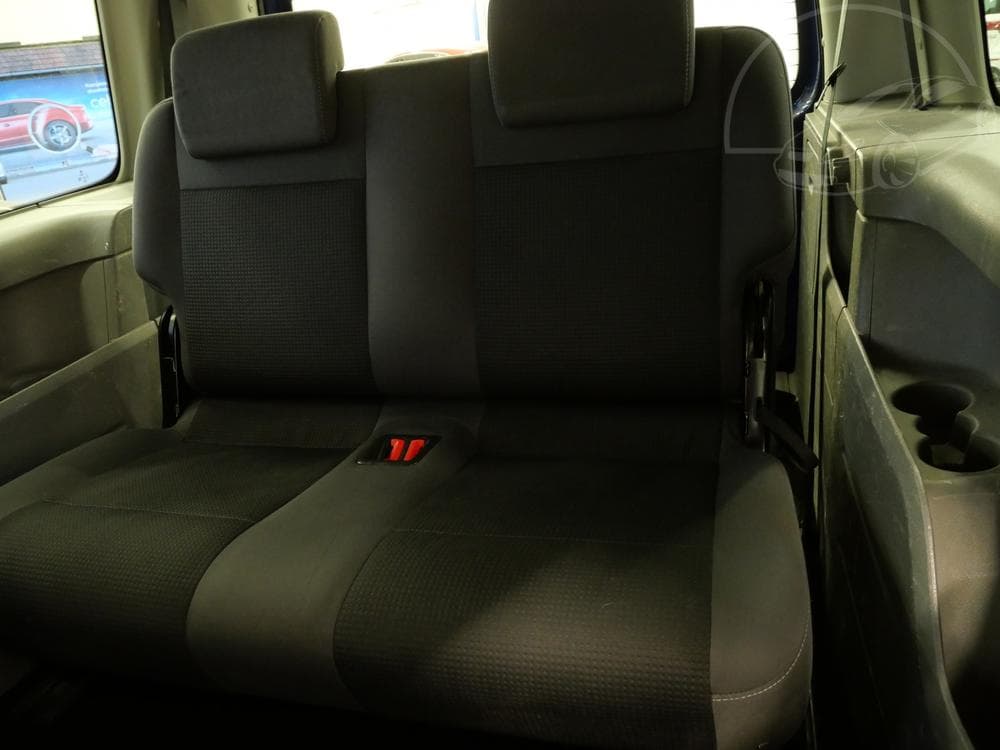 2010 Volkswagen CADDY - 11