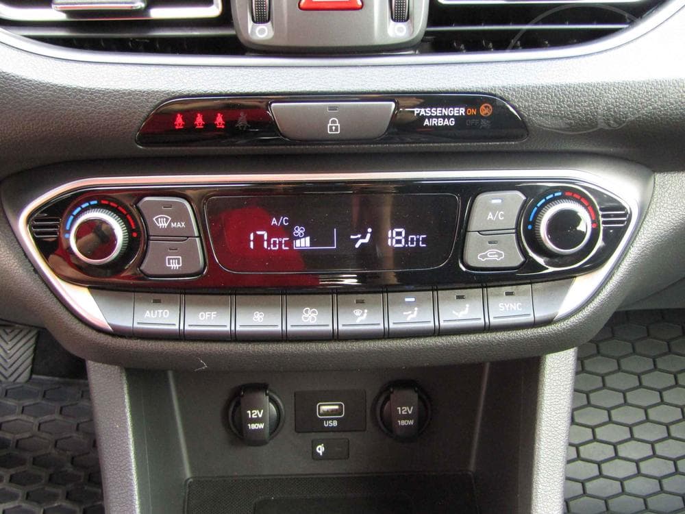 2023 Hyundai i30 - 15