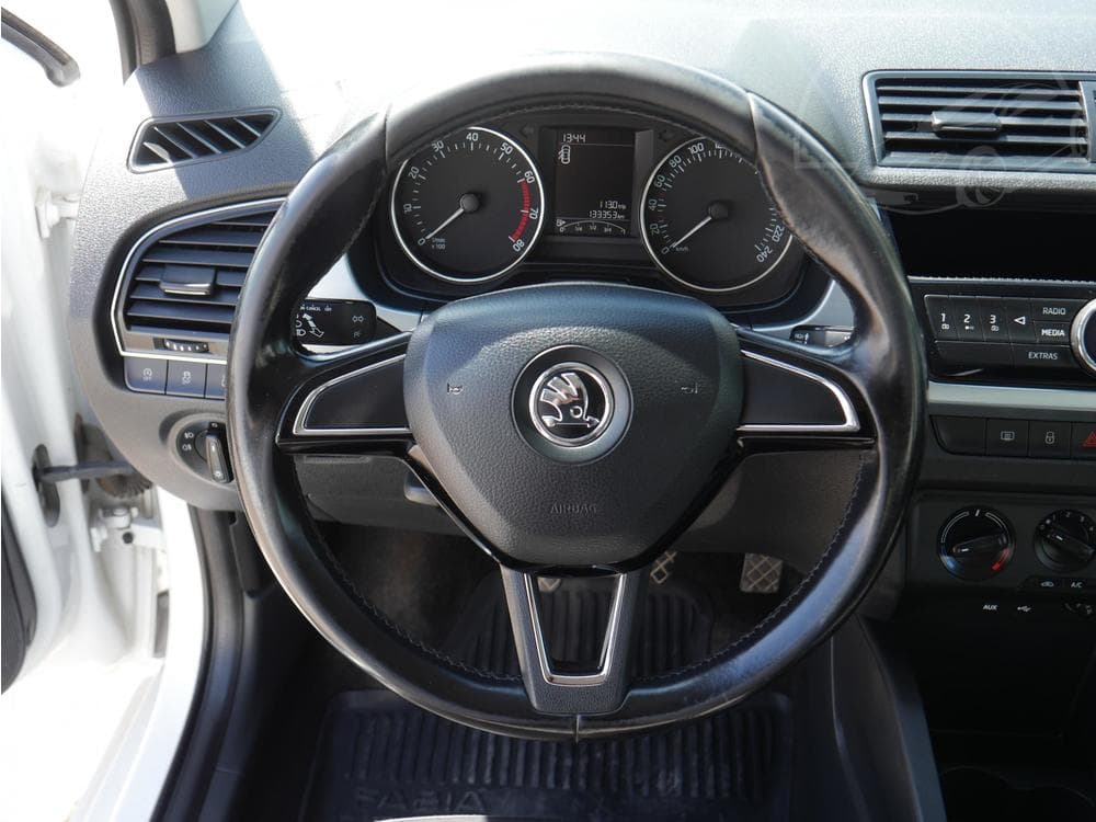 2015 Škoda FABIA - 11