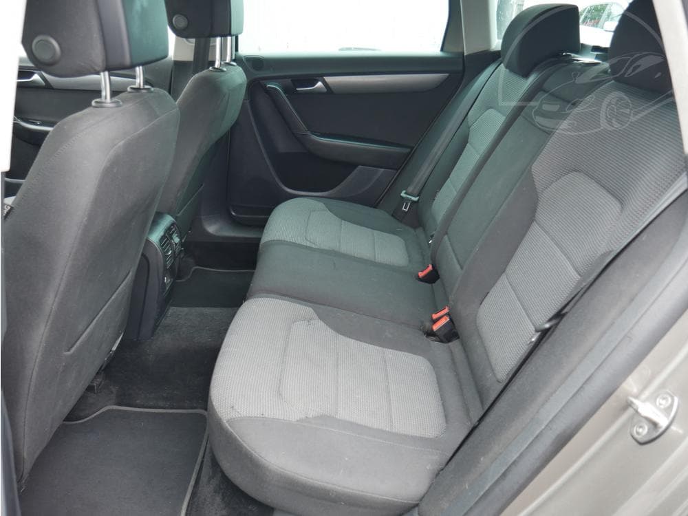 2014 Volkswagen PASSAT - 10