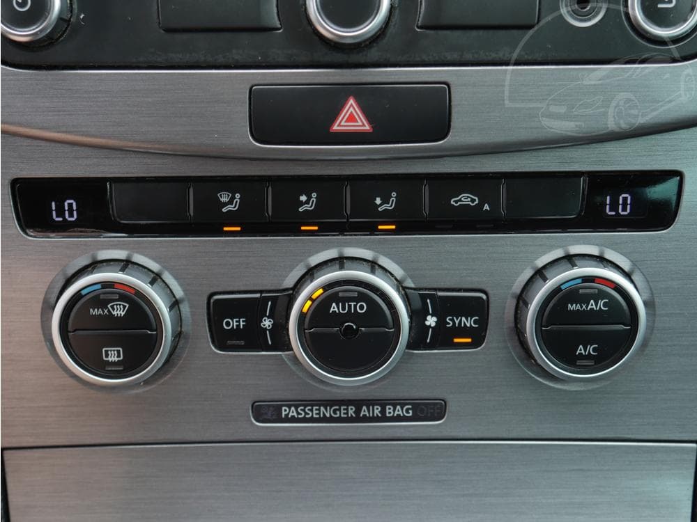 2014 Volkswagen PASSAT - 16