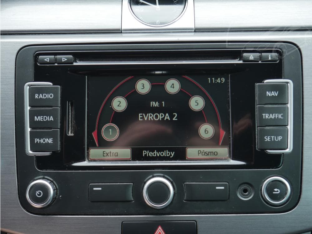 2014 Volkswagen PASSAT - 17