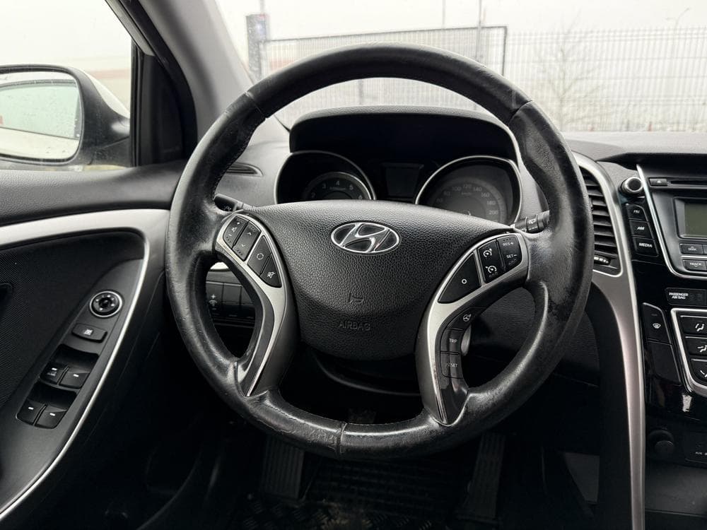 2013 Hyundai i30 - 12