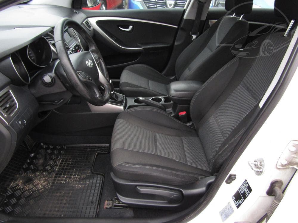 2013 Hyundai i30 - 9