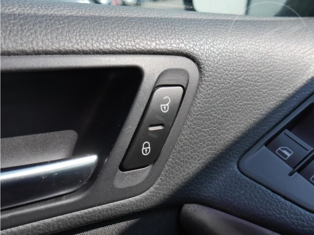 2009 Volkswagen TIGUAN - 13