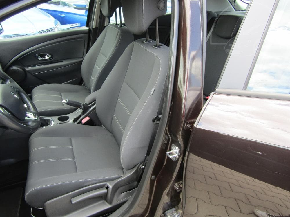 2014 Renault MEGANE - 9