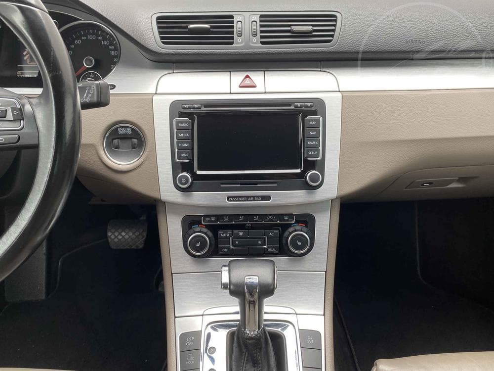 2009 Volkswagen PASSAT - 12