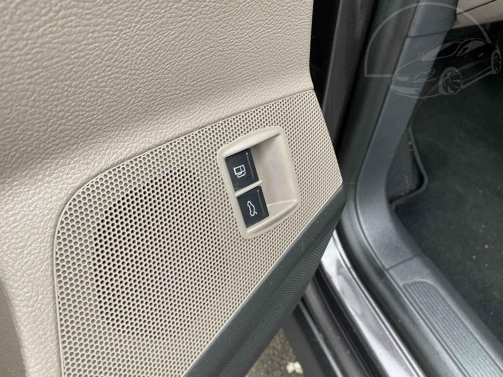 2009 Volkswagen PASSAT - 14