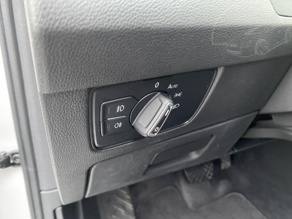 2016 Volkswagen PASSAT - 43