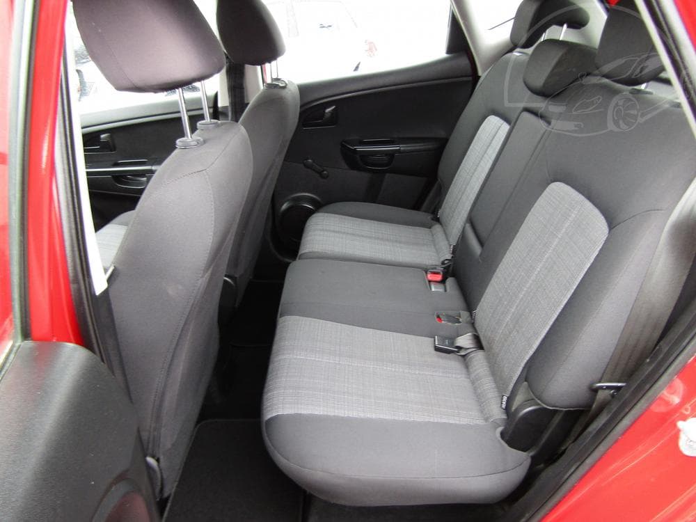 2010 Kia VENGA - 10