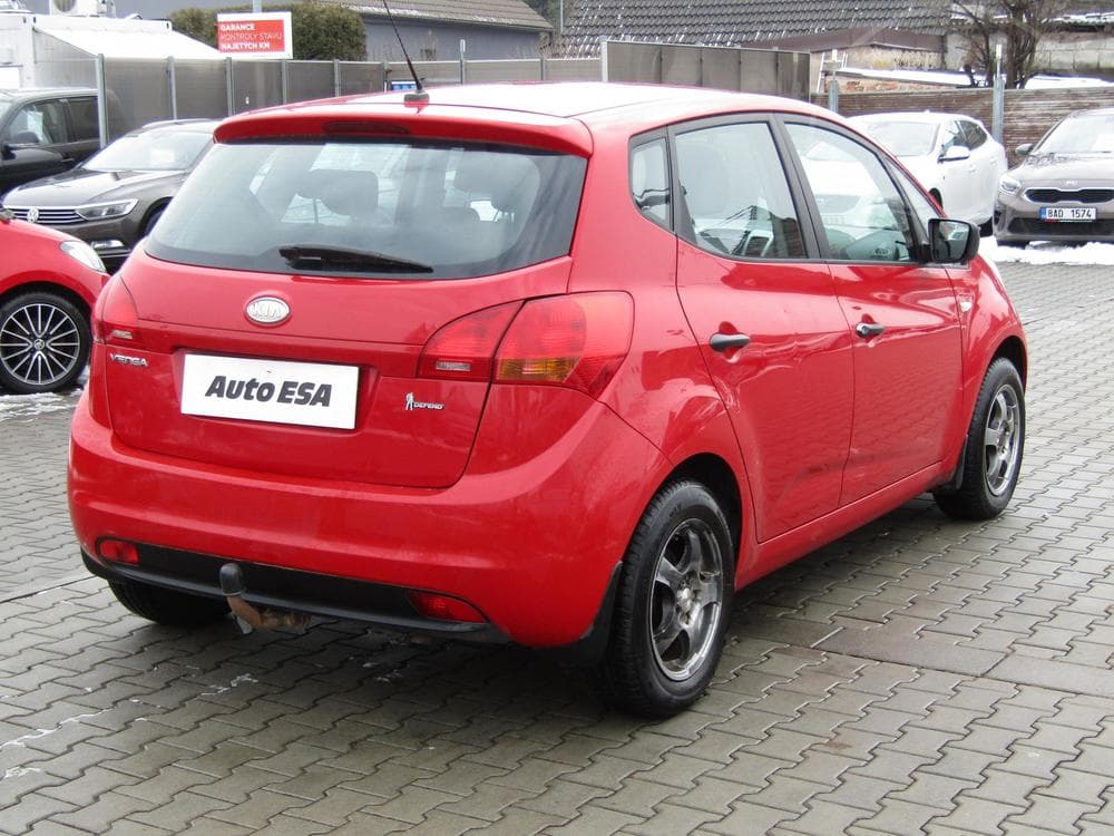 2010 Kia VENGA - 4