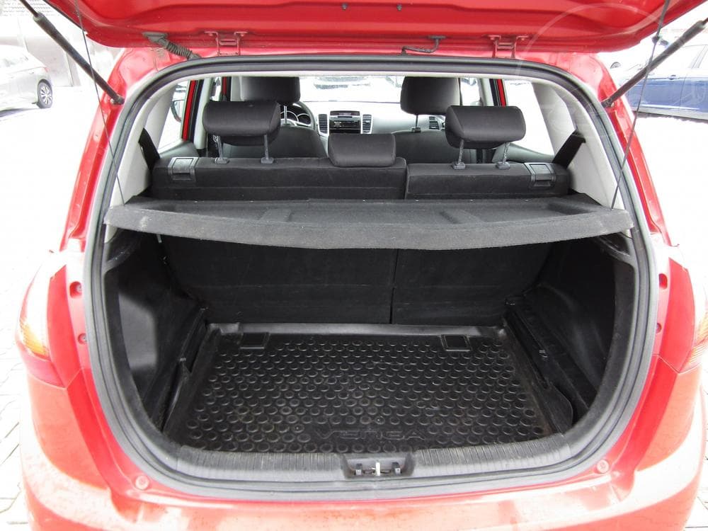2010 Kia VENGA - 7
