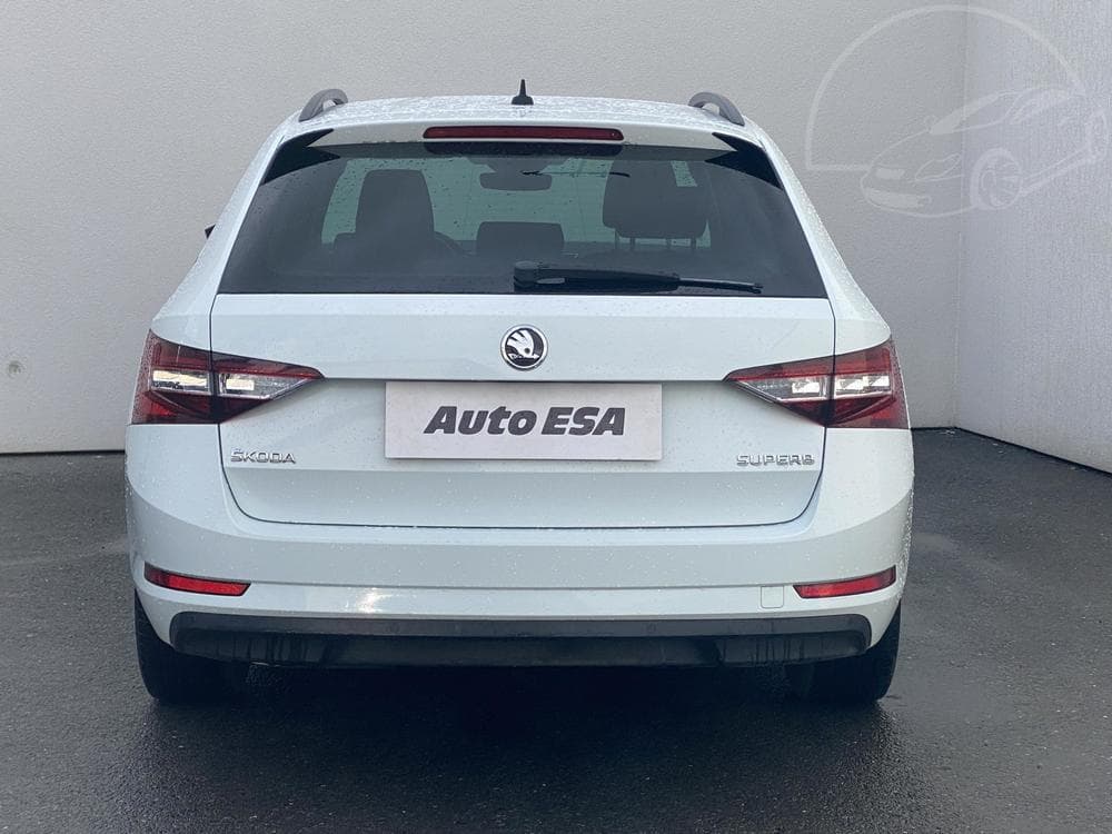 2015 Škoda SUPERB - 13