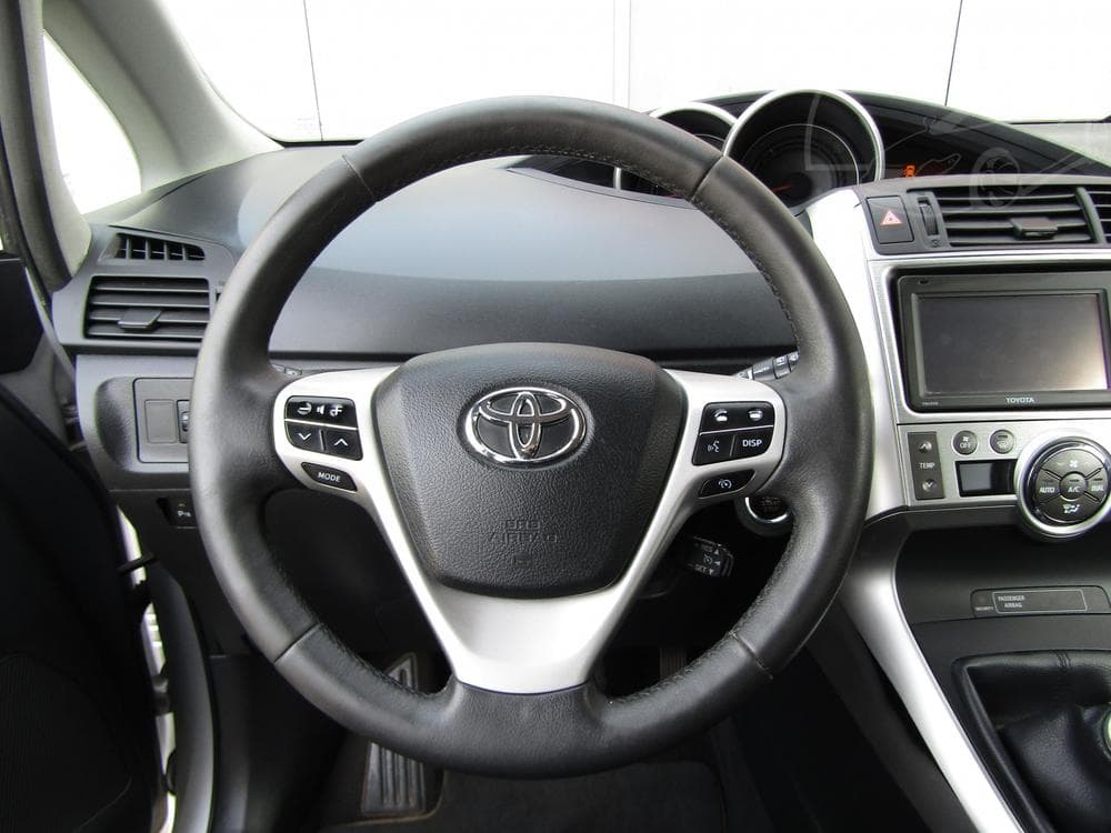 2012 Toyota VERSO - 19
