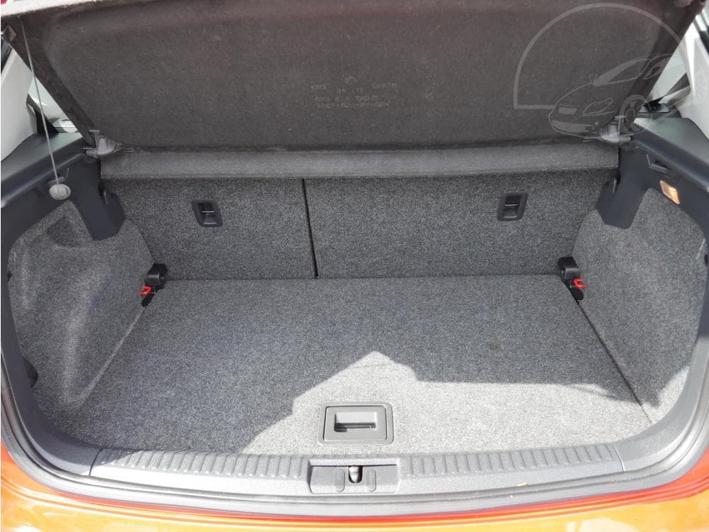 2012 Volkswagen POLO - 7