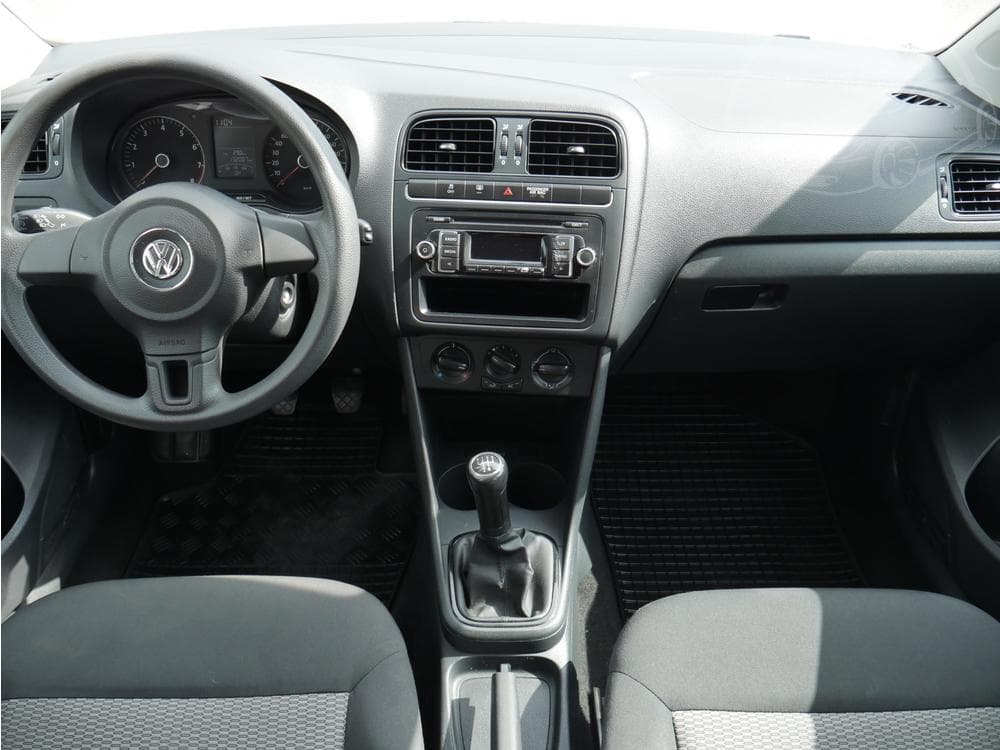 2012 Volkswagen POLO - 8