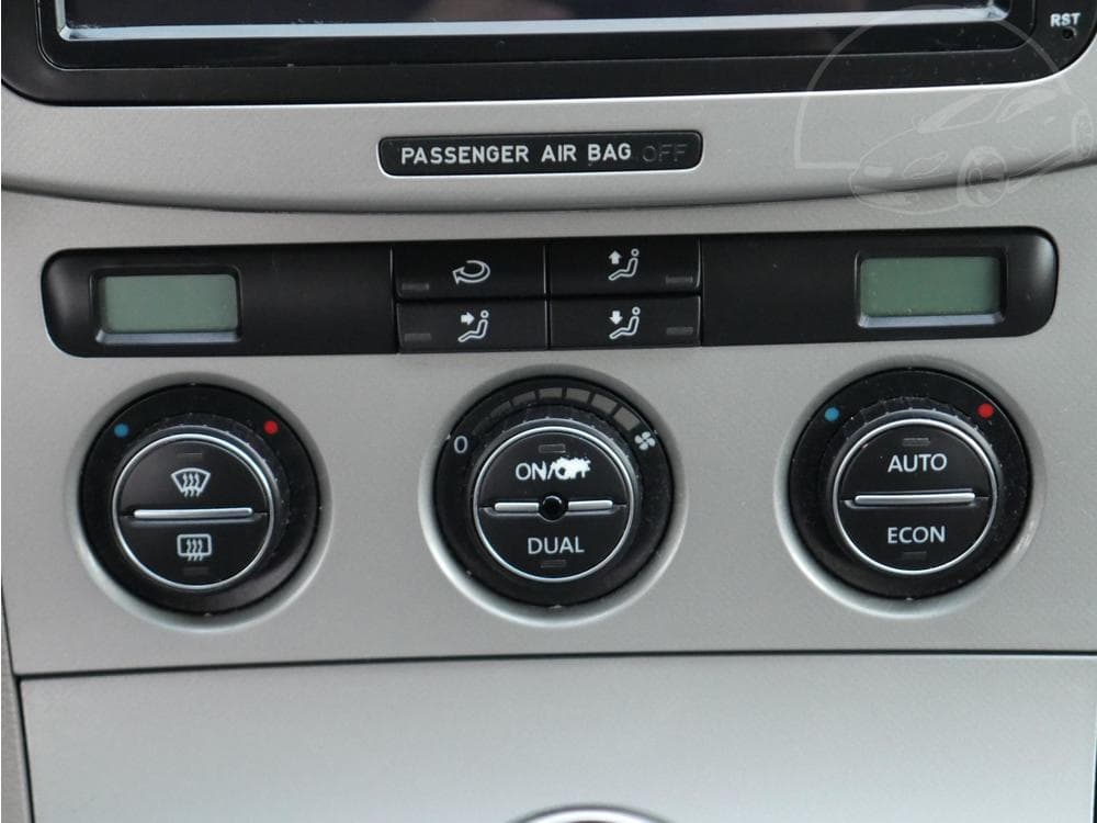 2007 Volkswagen PASSAT - 12