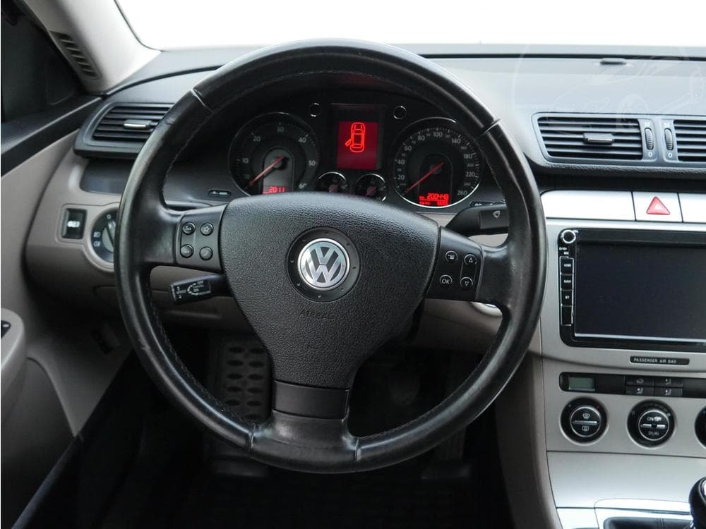 2007 Volkswagen PASSAT - 14
