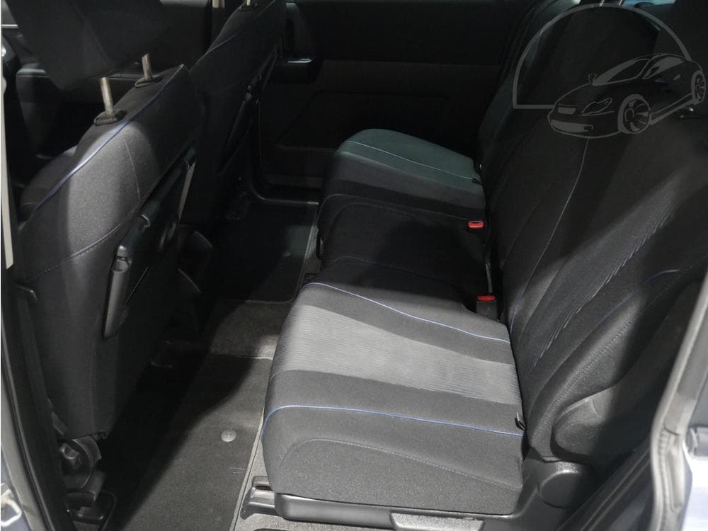 2011 Mazda 5 - 11