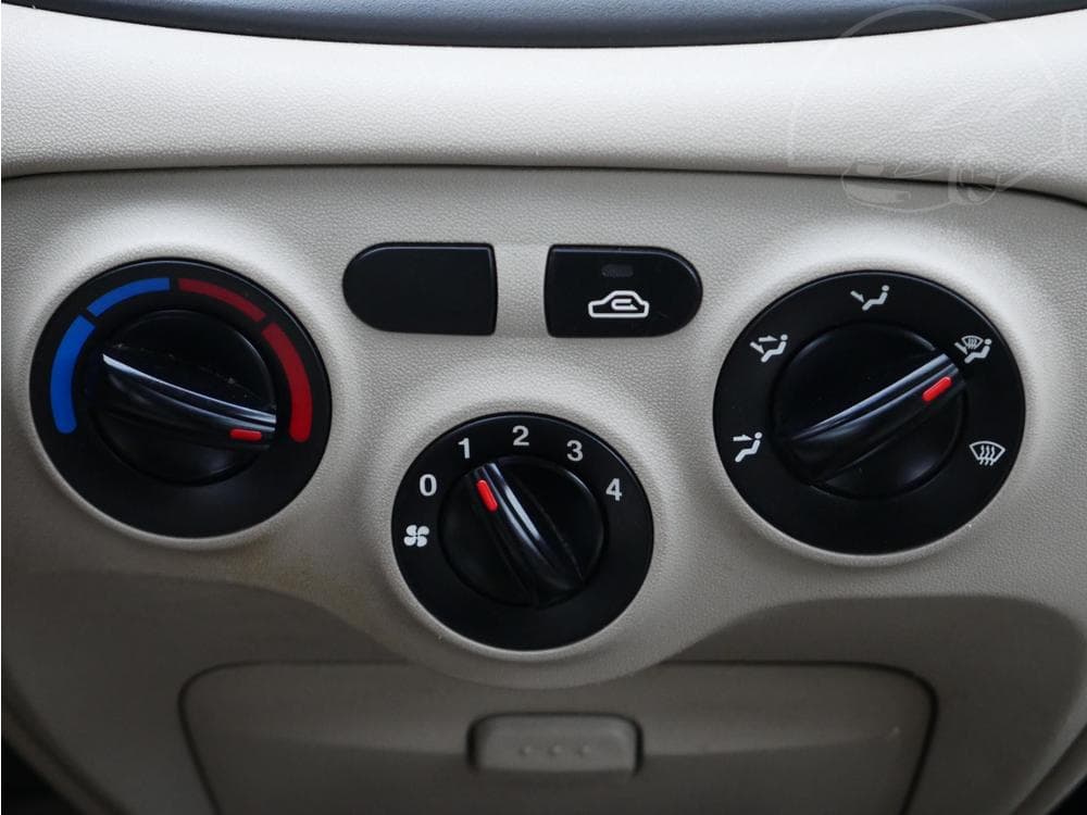 2007 Hyundai ACCENT - 12