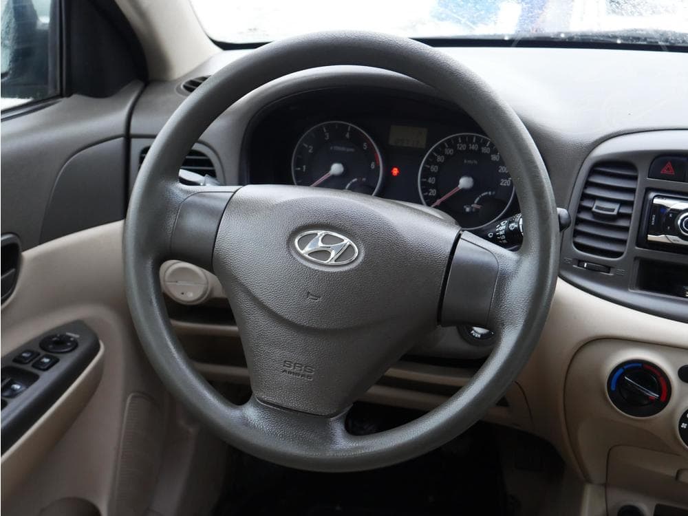 2007 Hyundai ACCENT - 13